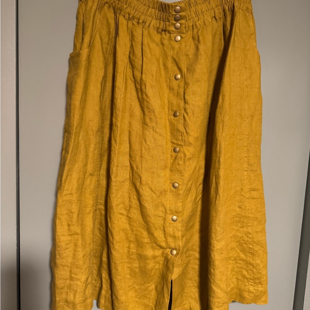 not perfect Linen snaps all the way down Skirt